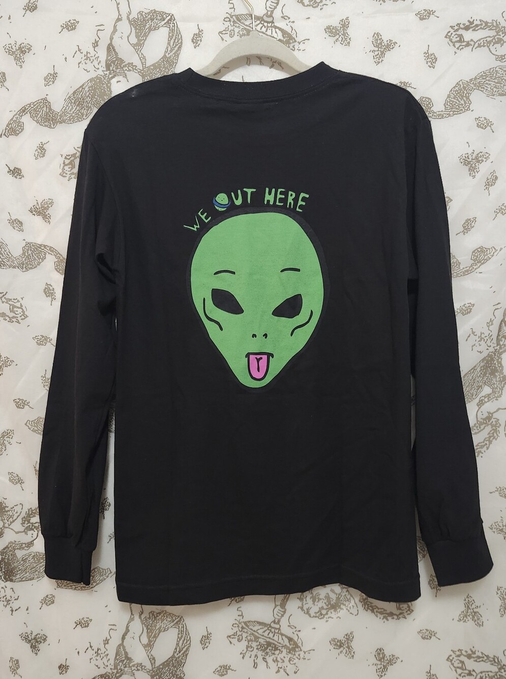 RipNDip We Out Here Alien Long Sleeve Small  Y2K 90s Outer Space Skater Top